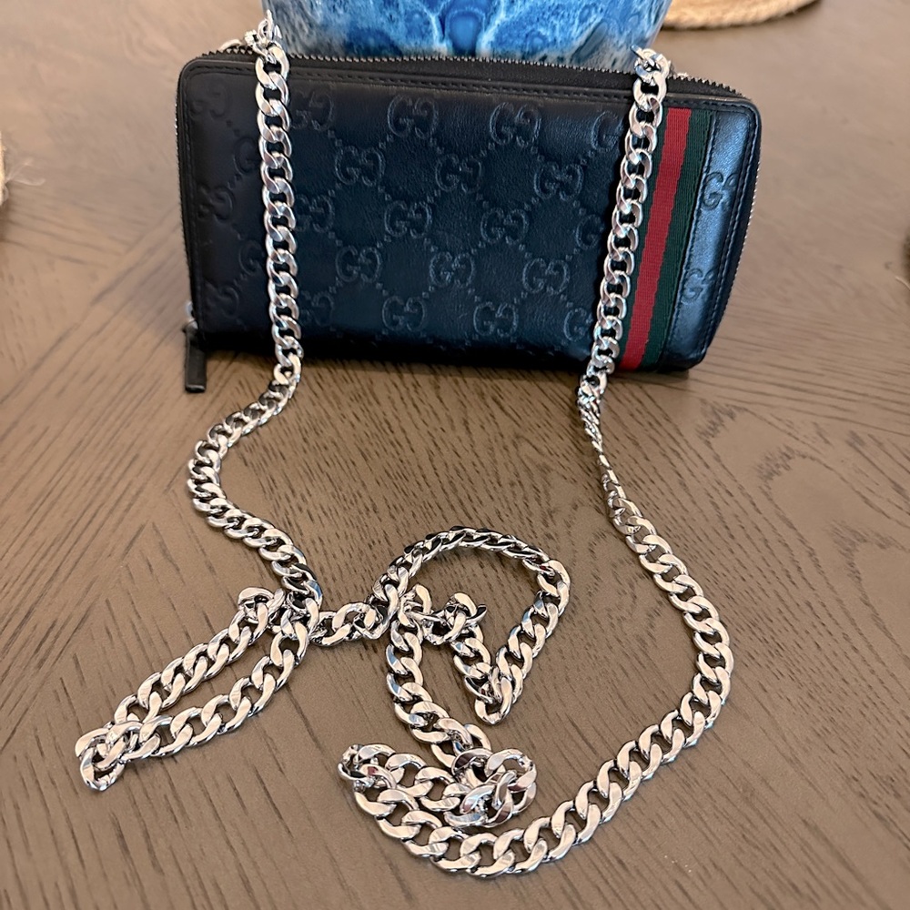 Gucci Guccissima leather zip around wallet